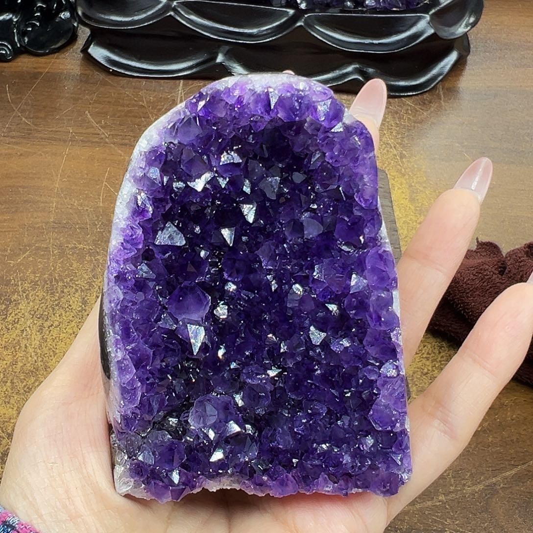 紫晶摆件未镶嵌天然水晶摆件未镶嵌