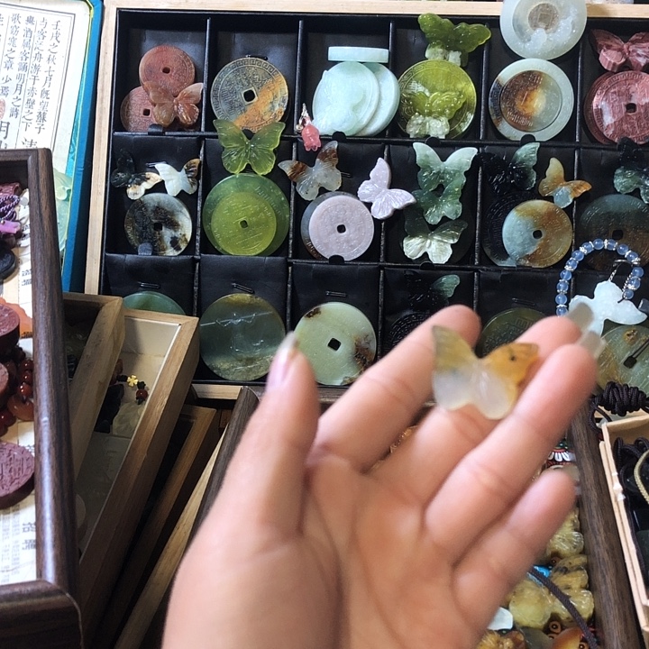 岫玉未镶嵌岫玉挂件