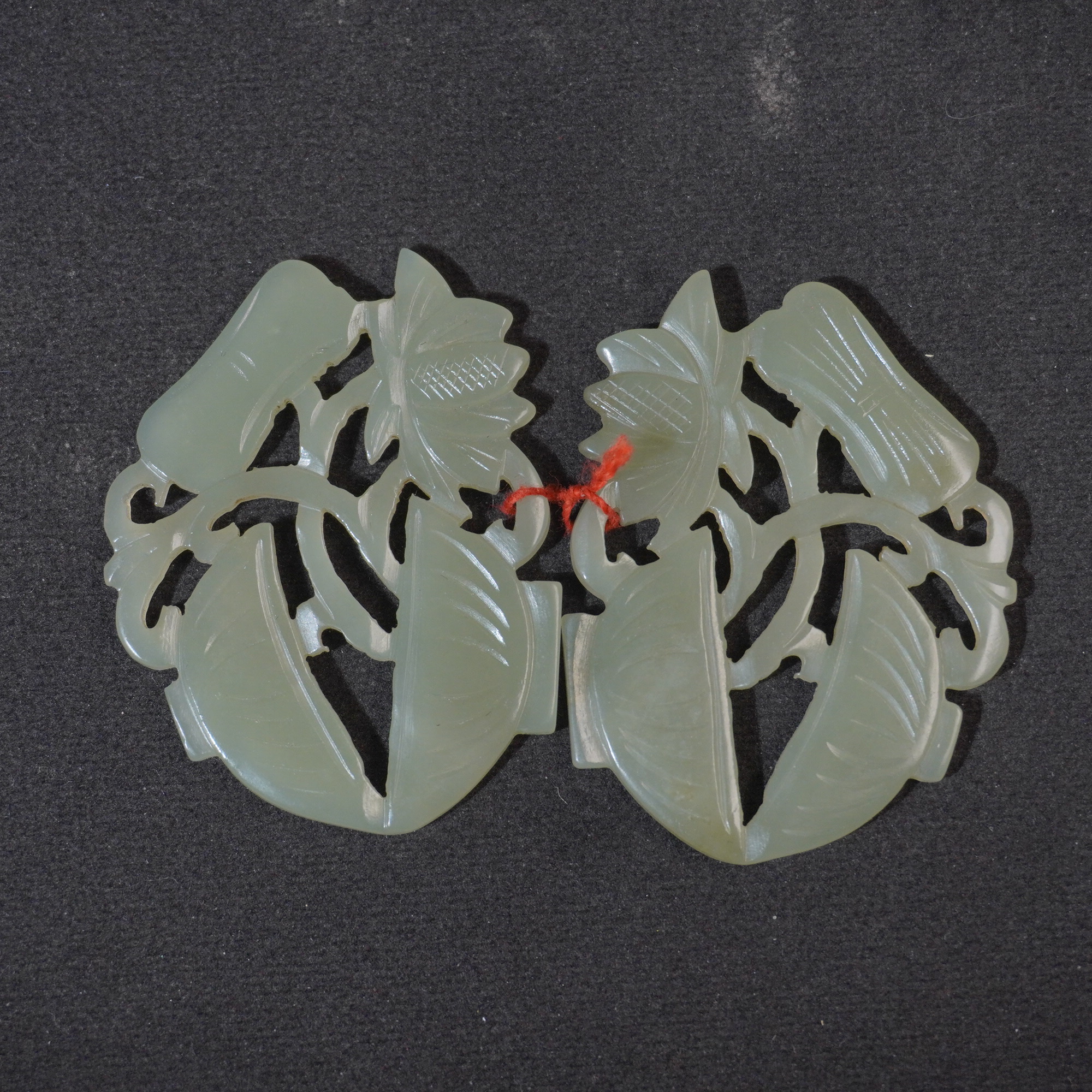 4NK19 清 和田玉花片一对