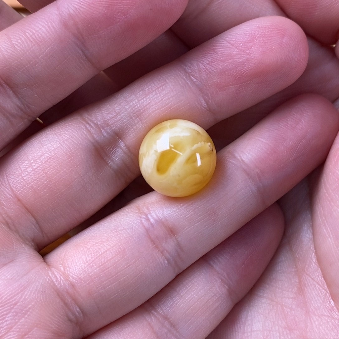 琥珀裸石未镶嵌蜜蜡