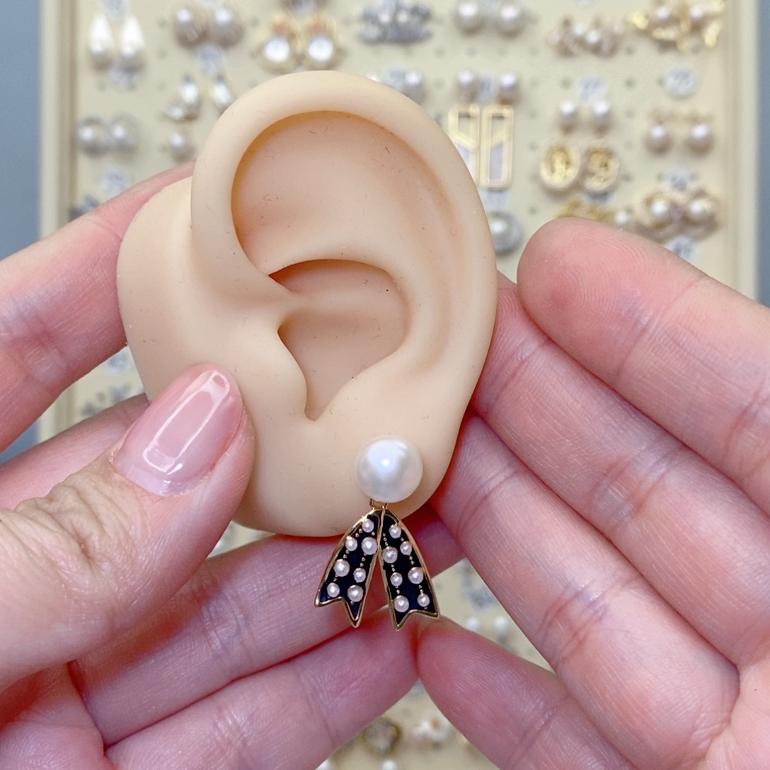 银S925镶嵌淡水珍珠耳饰