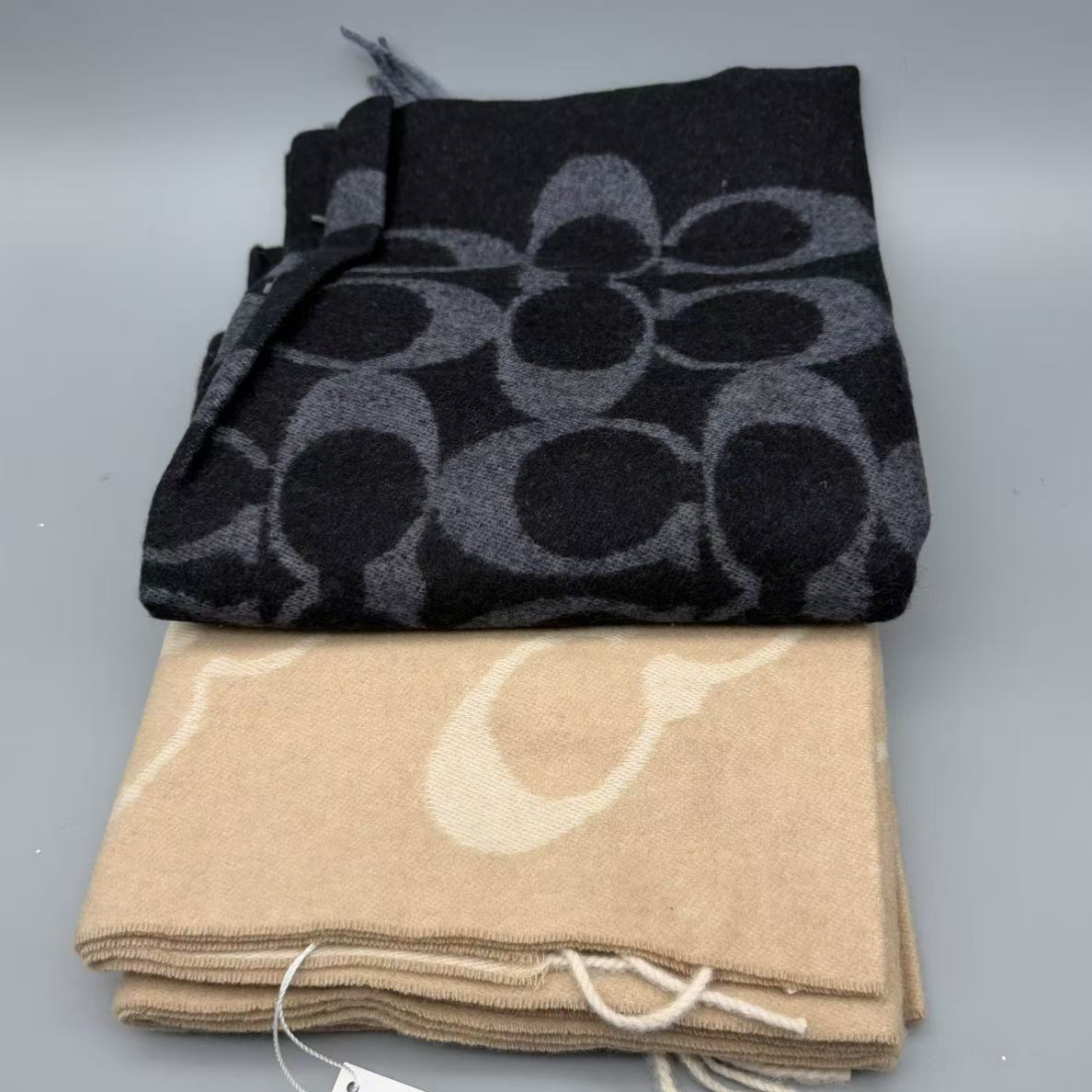 coach /蔻驰 co022 经典印花 女围巾 百搭时尚