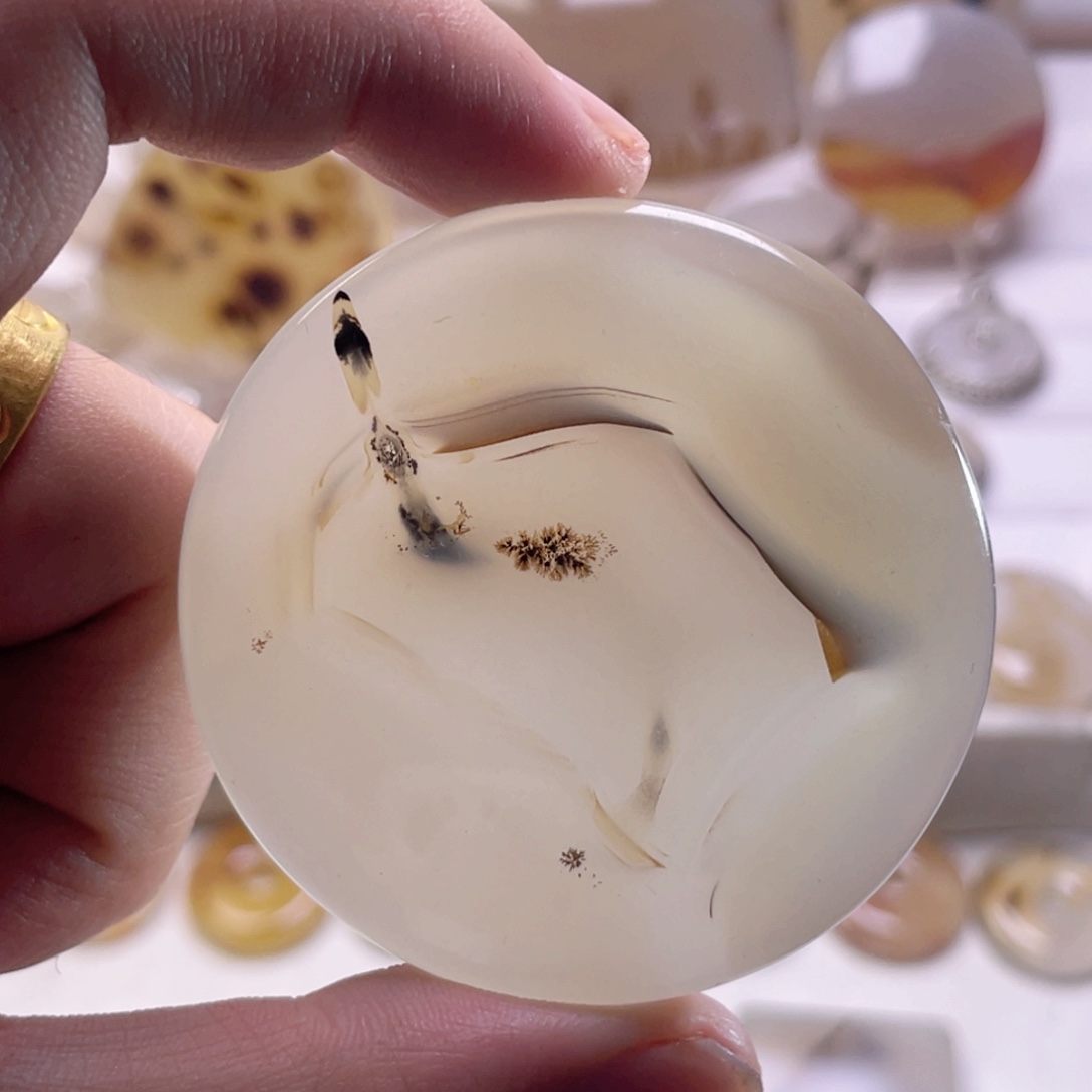 玛瑙/玉髓未镶嵌珠宝奇石