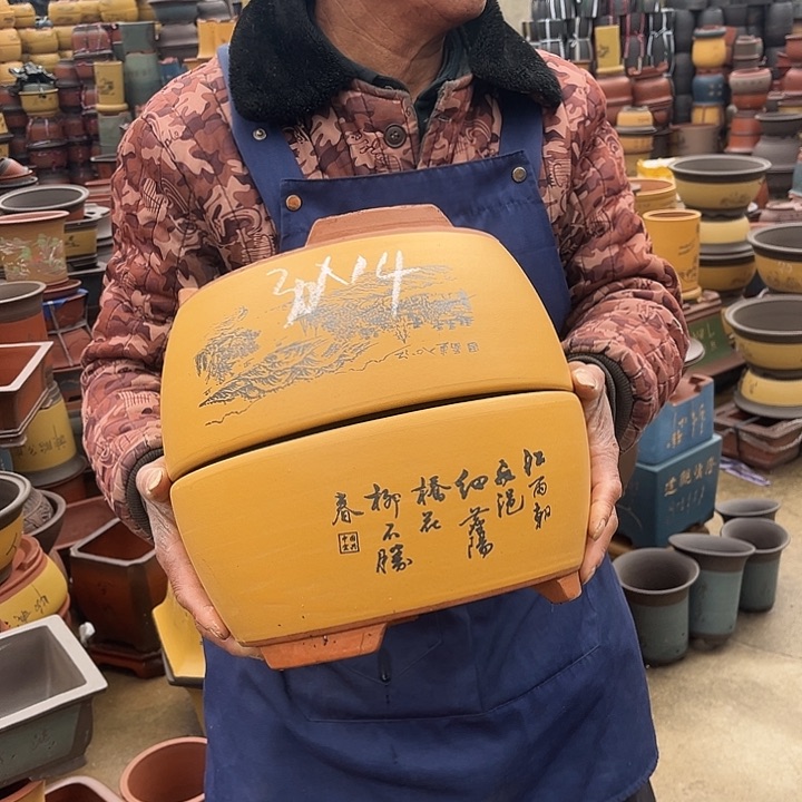 紫砂紫砂花盆和小