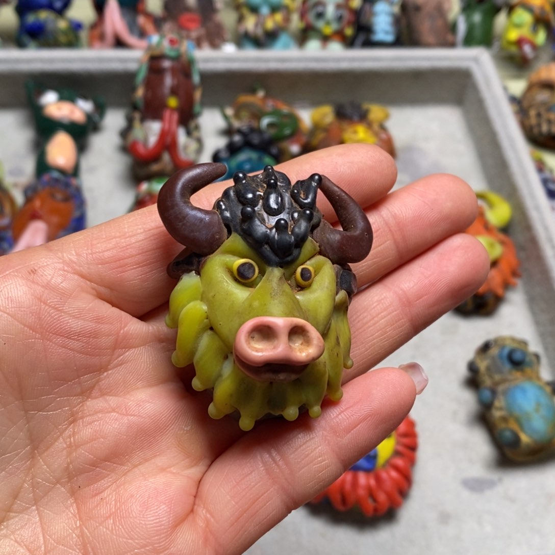 琉璃颈饰福利牛不退换