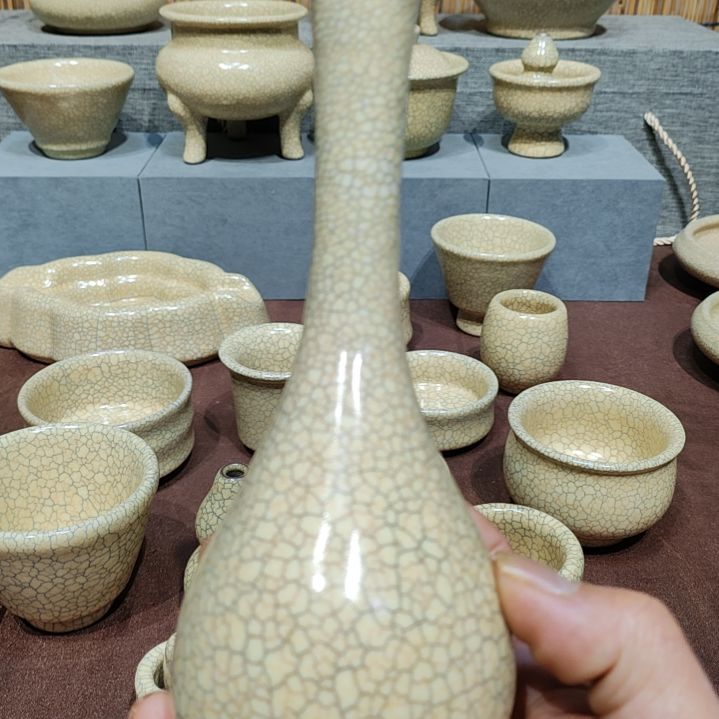 龚东华老师梅花墨纹作品