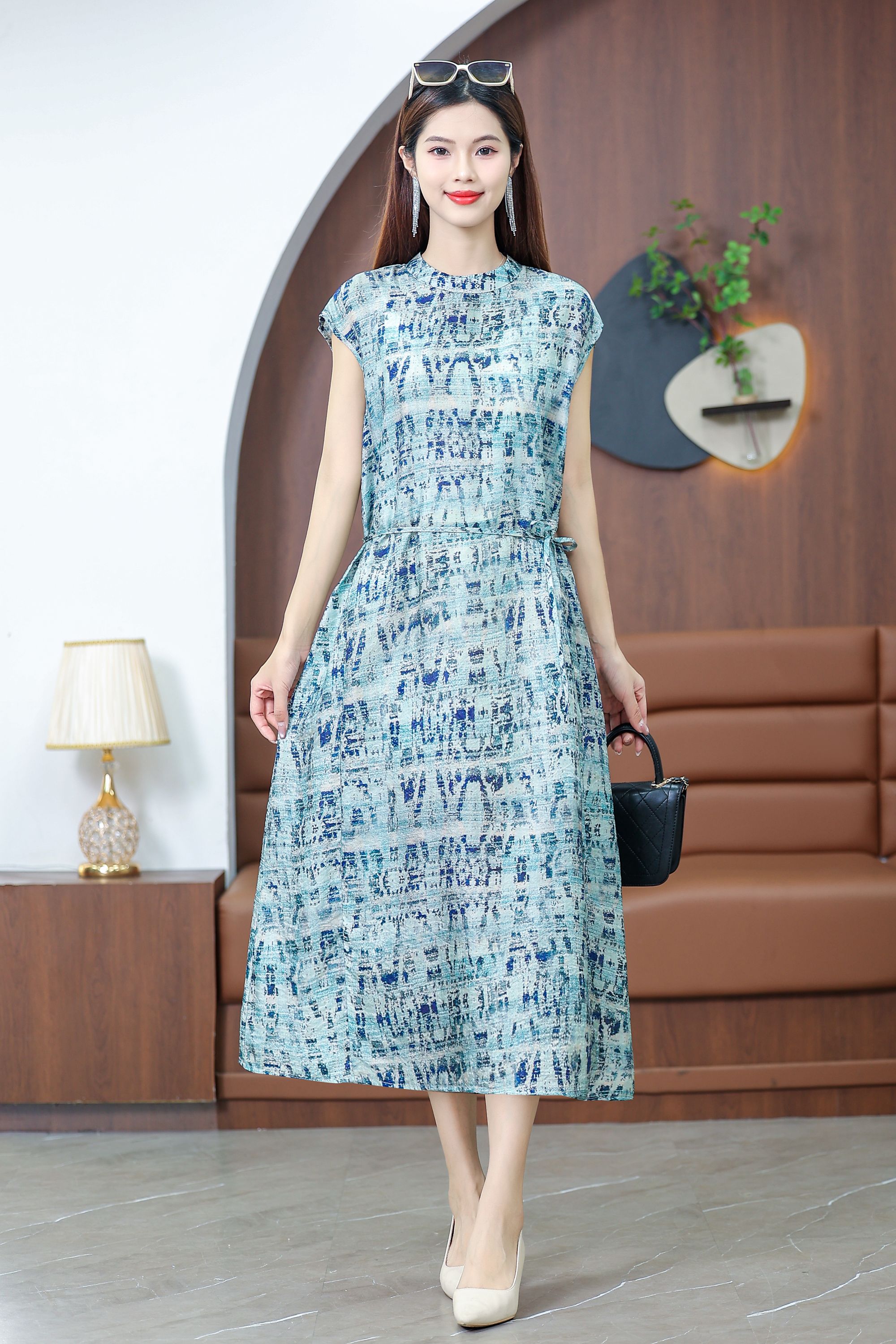 蓝风铃气质修身时尚休闲夏季高端大码妈妈连衣裙