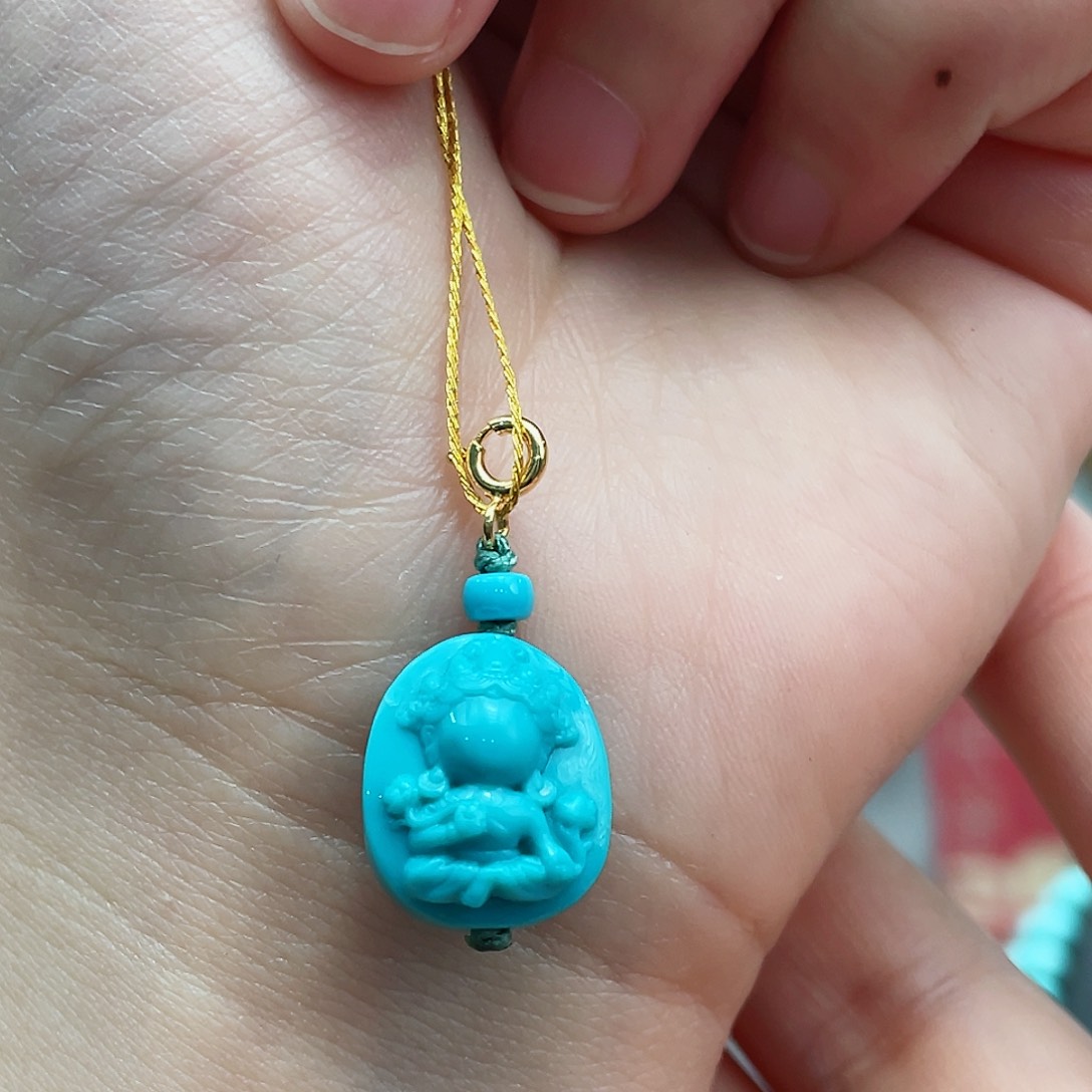 绿松石颈饰未镶嵌