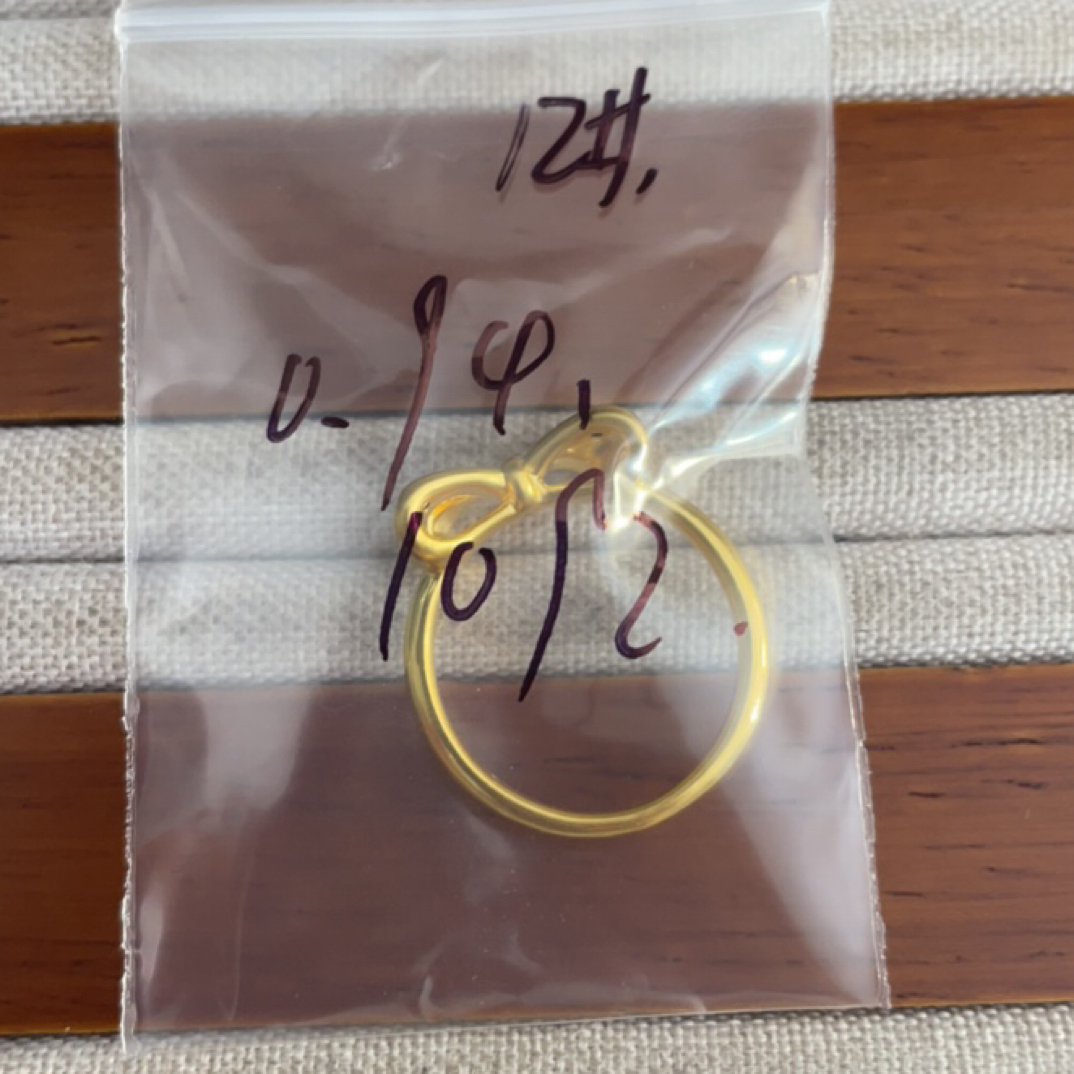 克重0.94 12号 蝴蝶结戒指 足金999