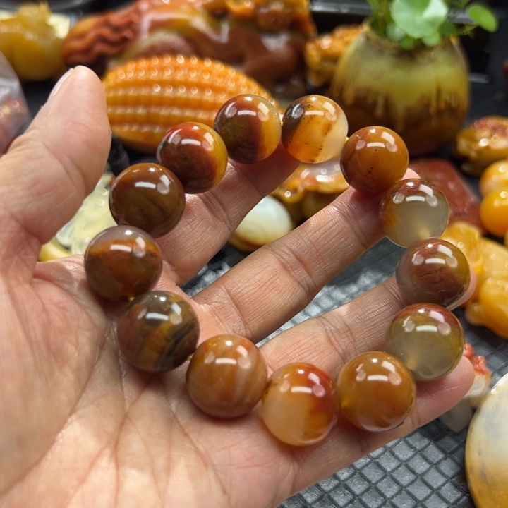 石英质玉（黄龙玉）颈饰未镶嵌楠