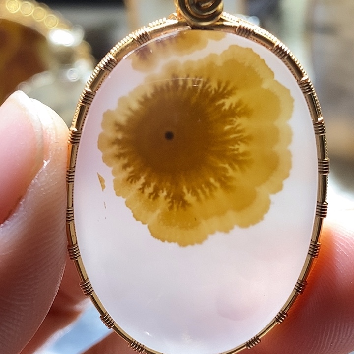 玛瑙/玉髓未镶嵌颈饰