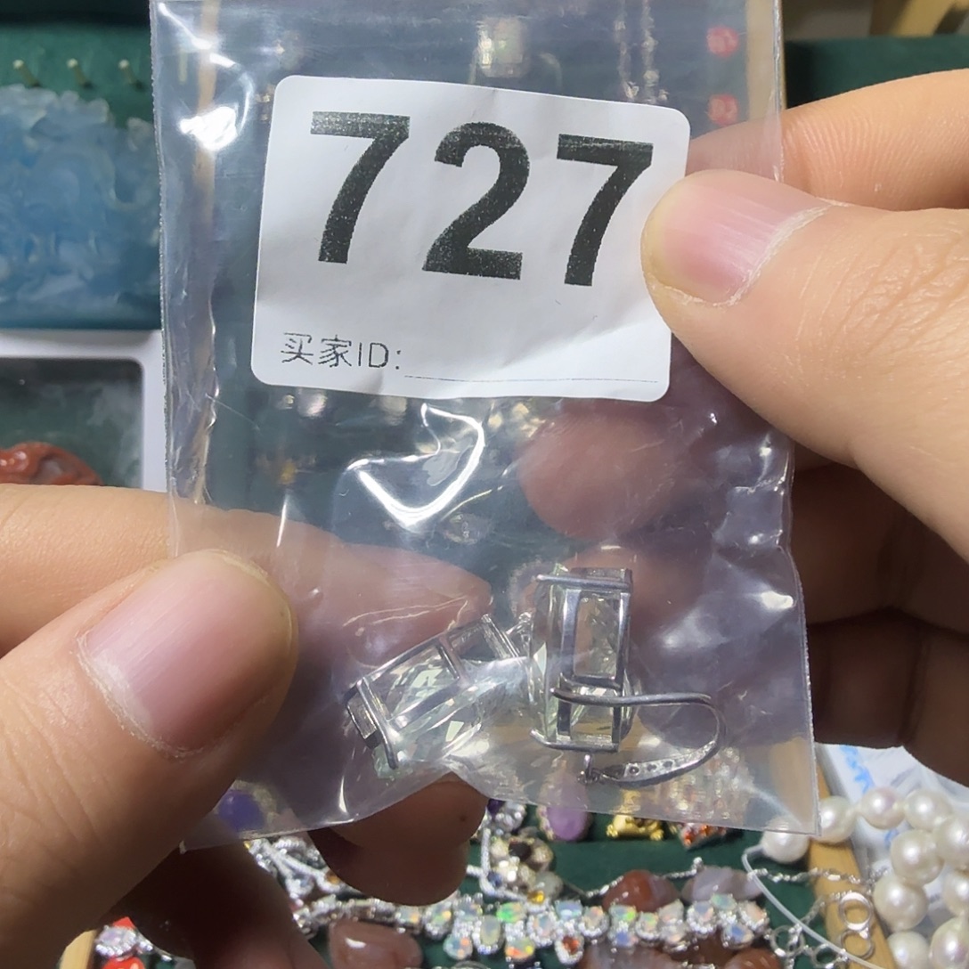 爱***猫水晶银S925镶嵌耳饰