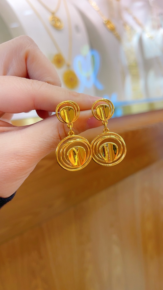 足金耳钉4.91克（750/克）5D工艺 直钉