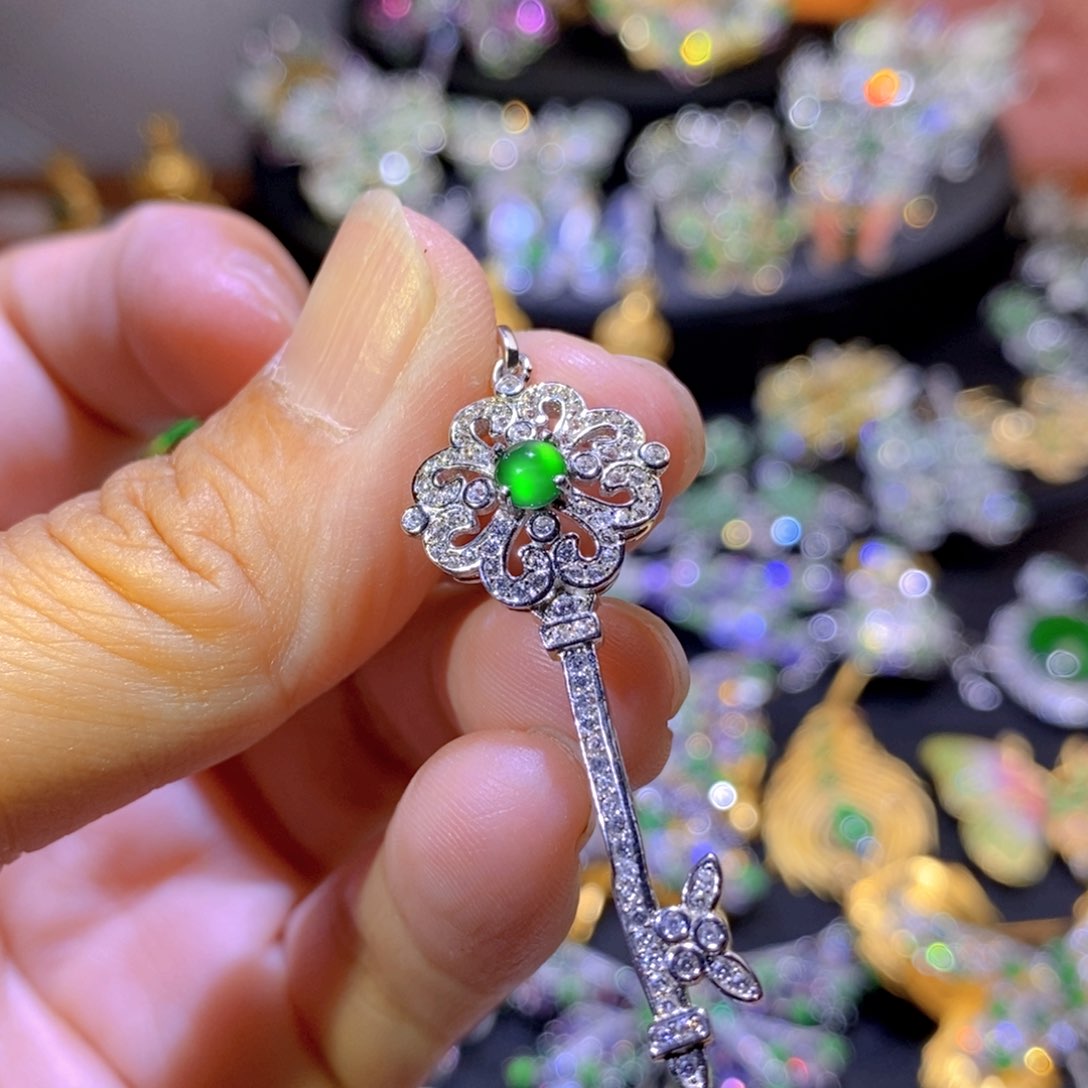 翡翠银S925镶嵌项圈天然