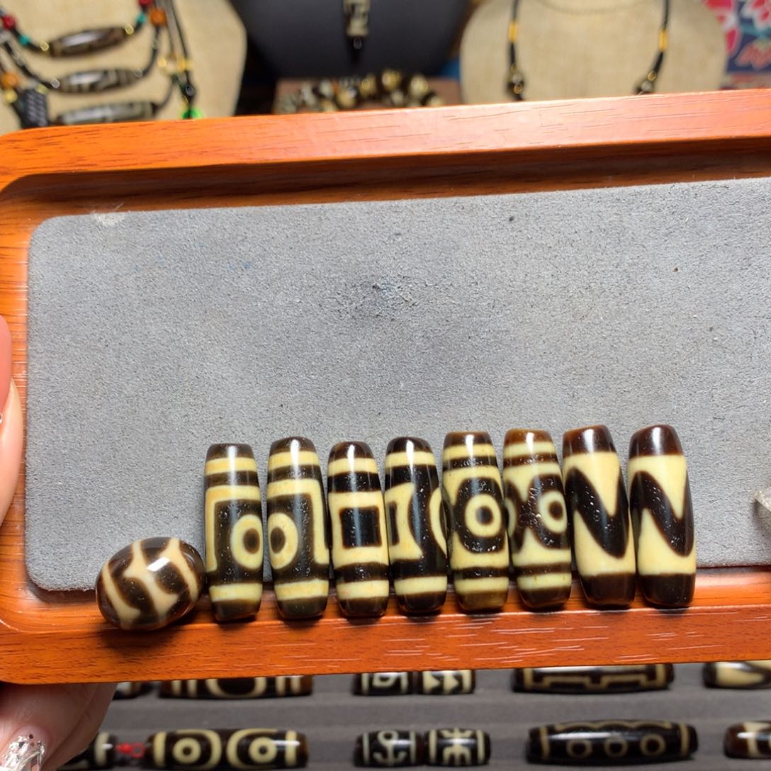 玛瑙/玉髓吊坠(赠链)未镶嵌平**桑