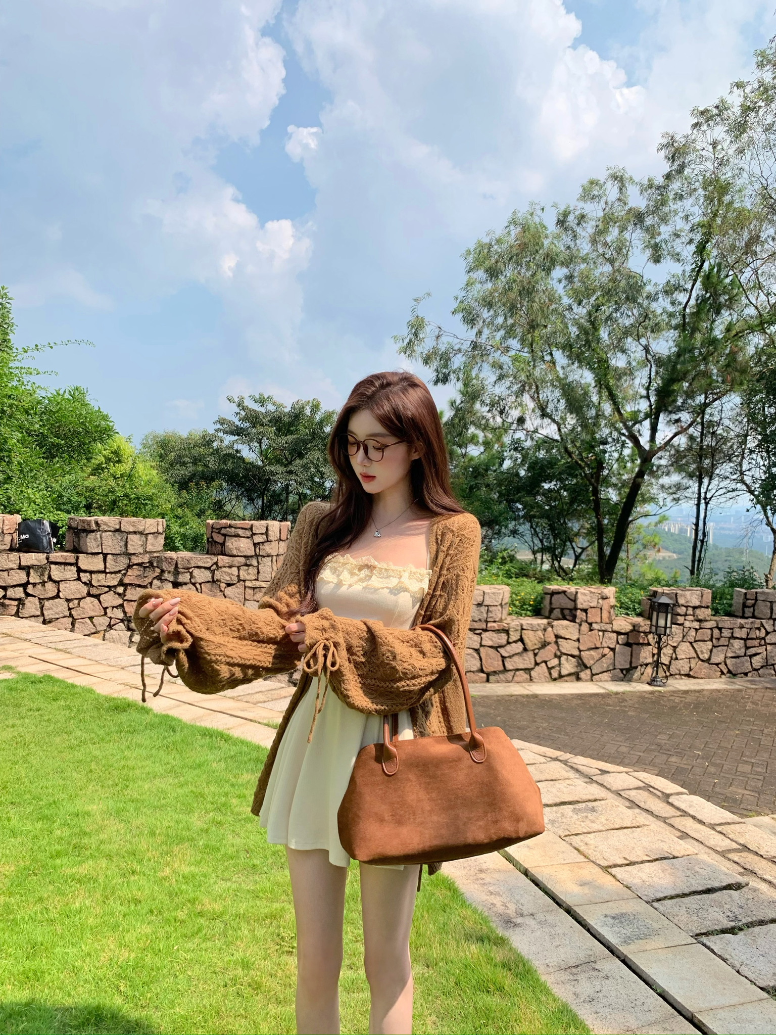 白水女 新款法式高级感修身显瘦a字裙连衣裙B50954163