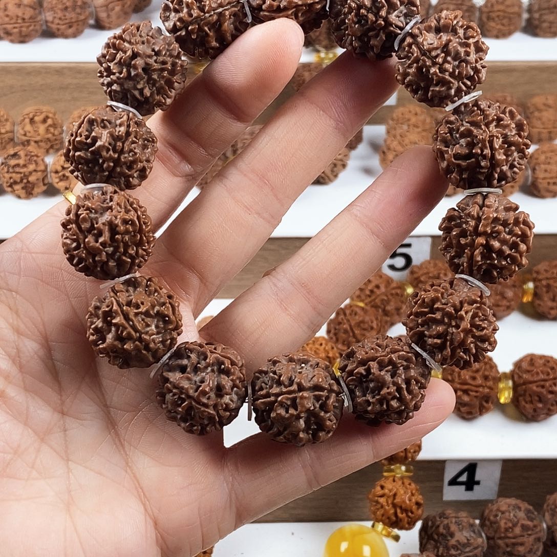 吊坠金刚菩提原生态红皮铁籽疙瘩肉