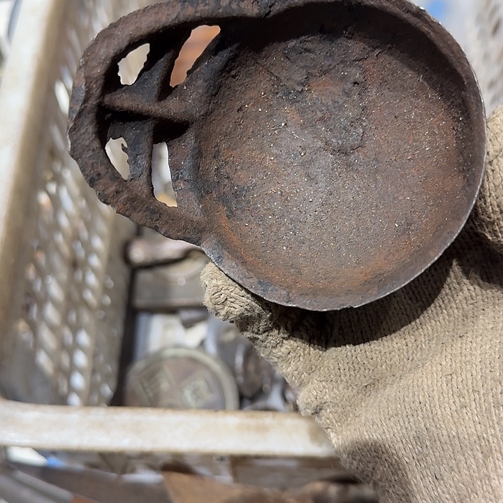 自****一物一图，工艺品。