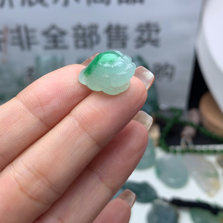 定制翡翠未镶嵌天然翡翠