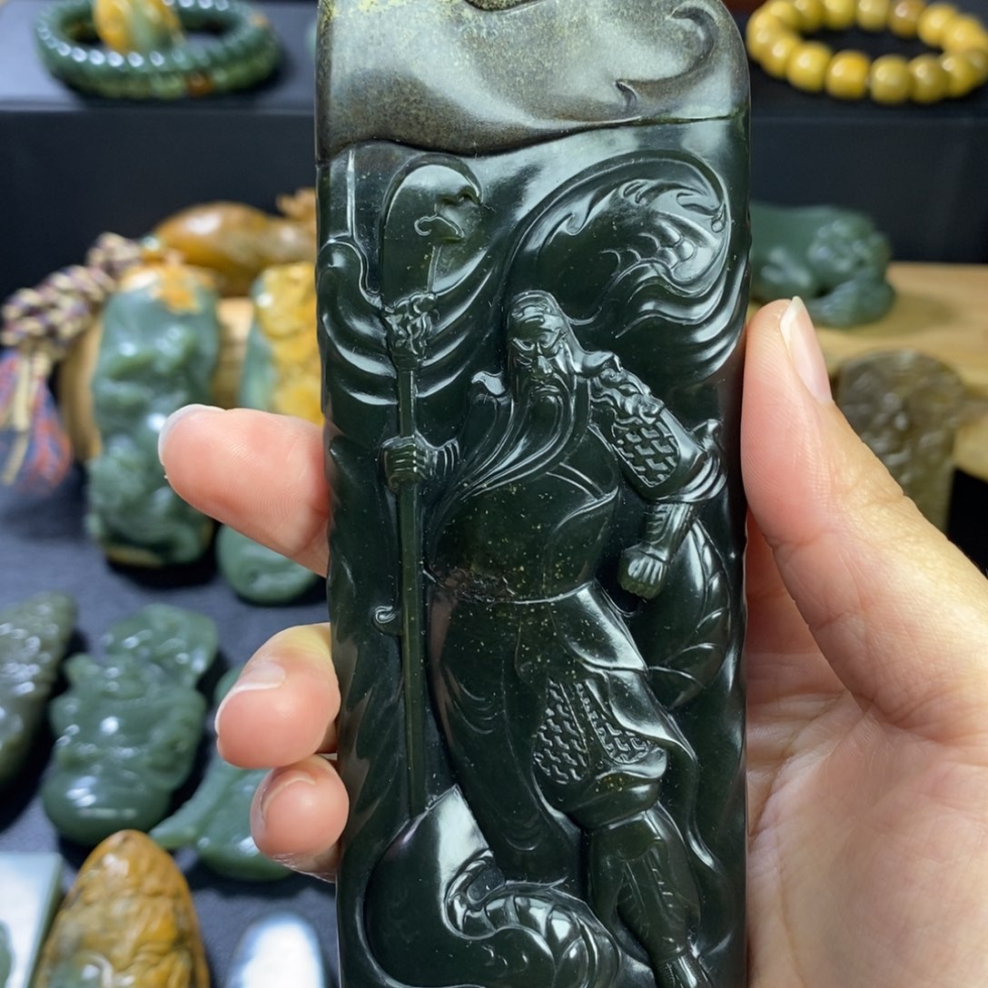 阳***橙岫岩河磨玉（透闪石质玉）未镶嵌把件