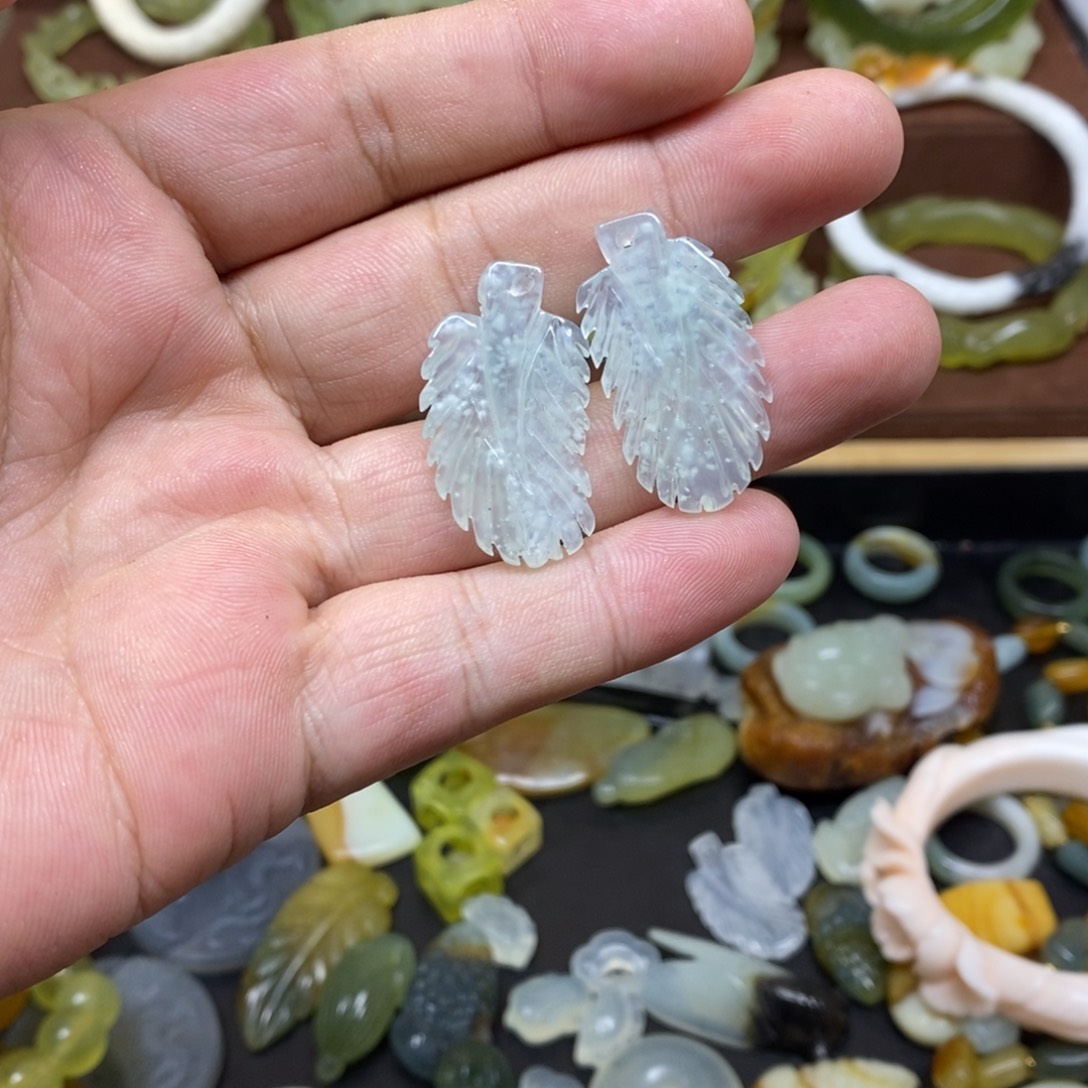 蛇纹石玉耳坠未镶嵌