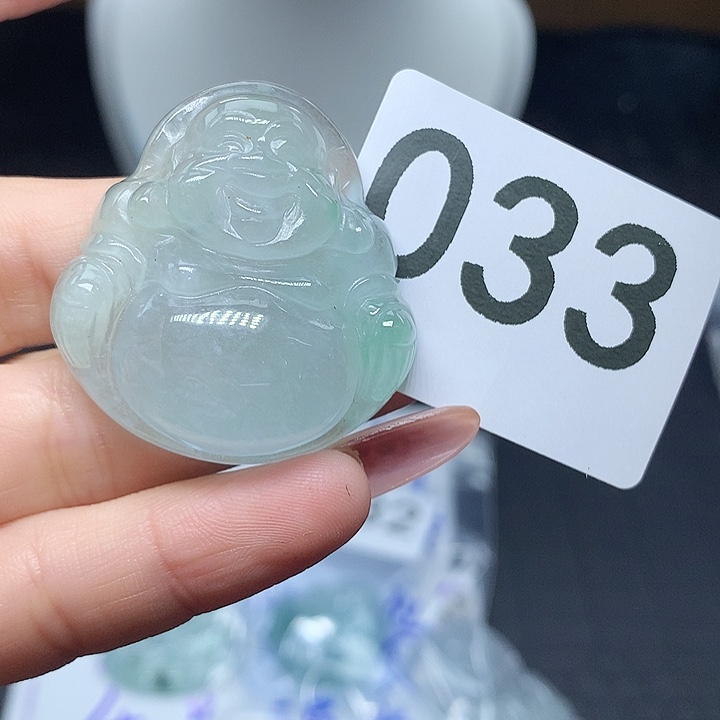 翡翠吊坠(赠链)未镶嵌