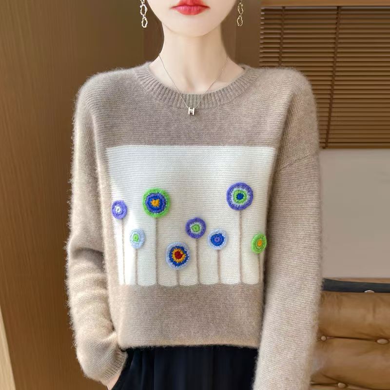 100%纯羊毛衫女圆领钩花刺绣套头毛衣秋冬新款宽松针织拼色打底衫