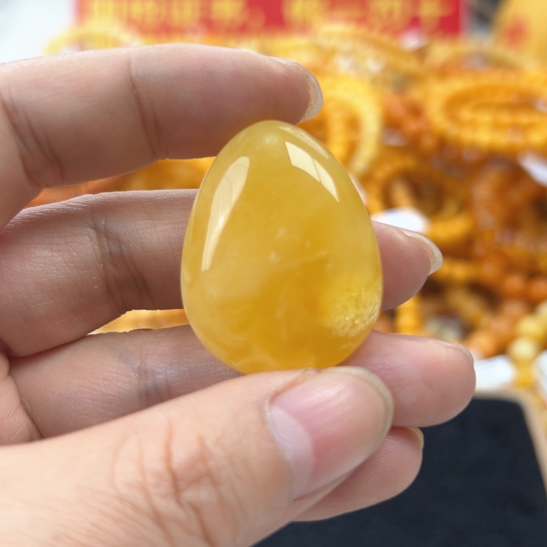 琥珀珠宝奇石未镶嵌