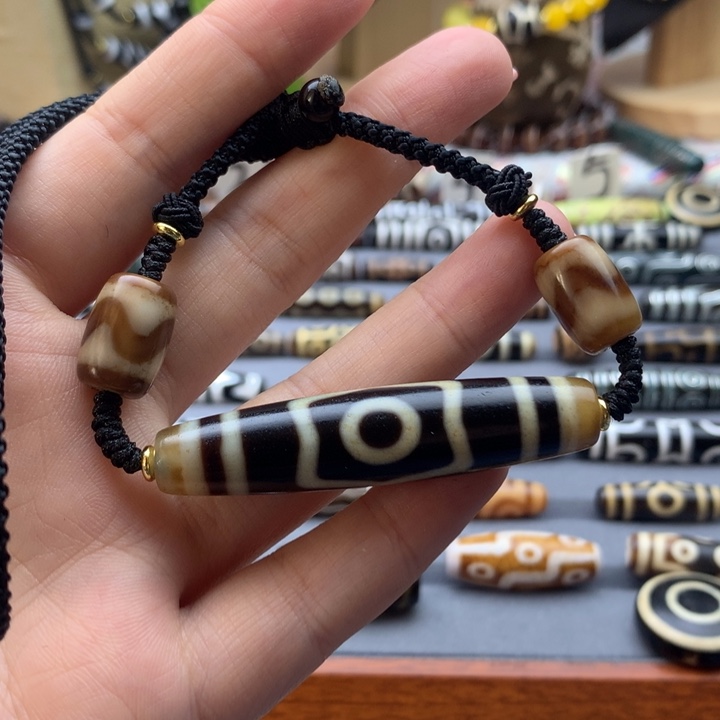 玛瑙/玉髓颈饰未镶嵌玉*