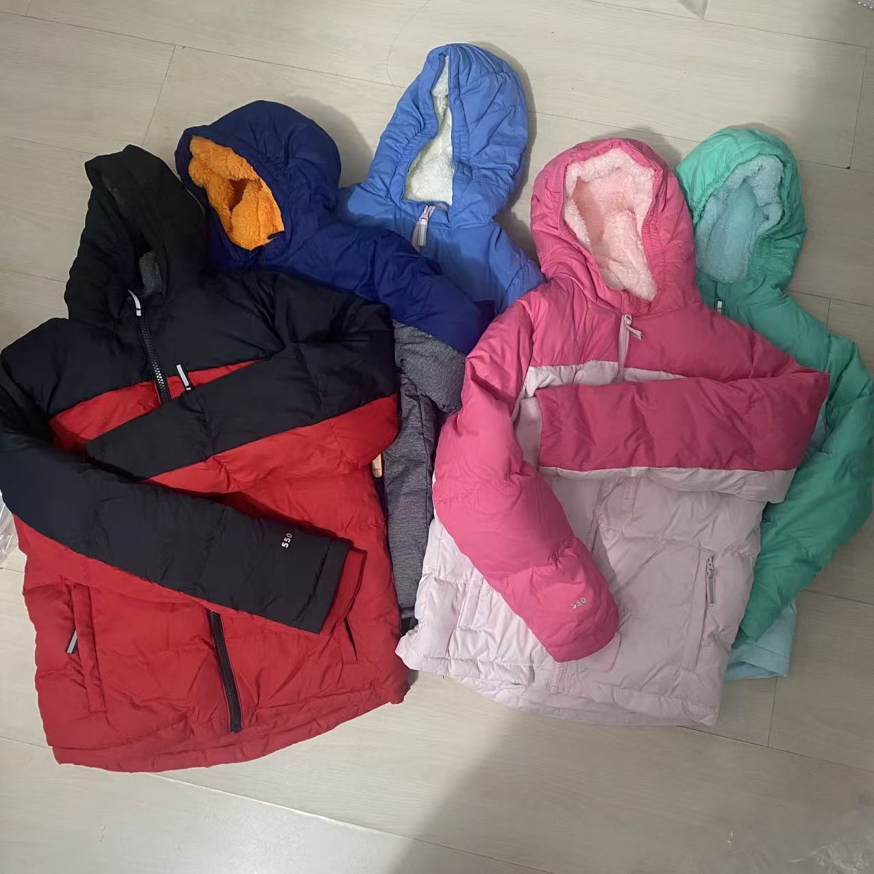 24479男女童秋冬加厚连帽羽绒服