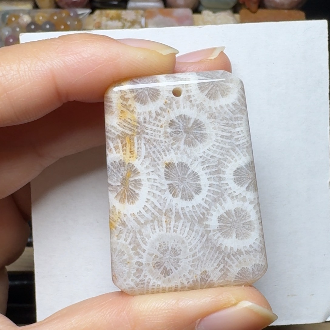 硅化玉冰透蝴蝶兰花花未镶嵌