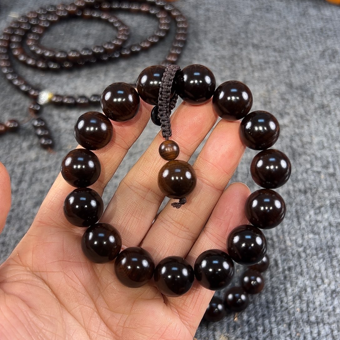 柏木太行崖柏崖窝（天品）15国工圆珠黑金刚舍利骨