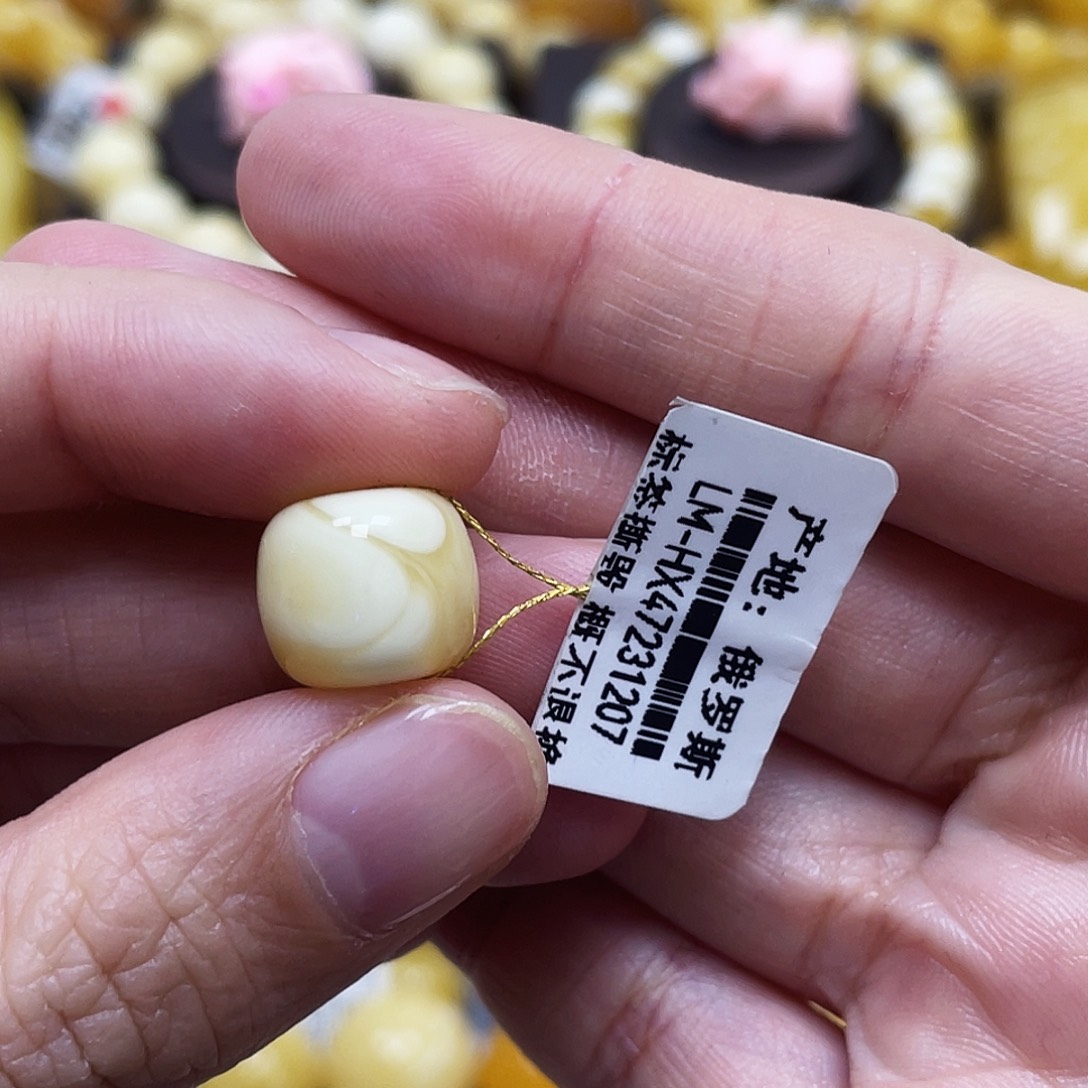 琥珀珠宝奇石未镶嵌杰***?12.4×10.9mm爆花