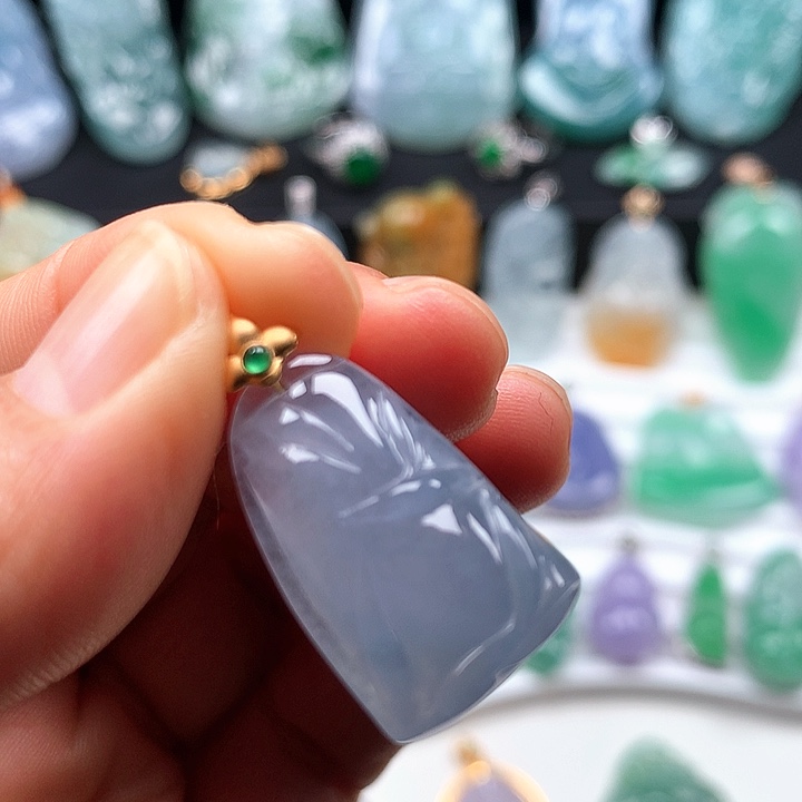 翡翠颈饰未镶嵌福利品