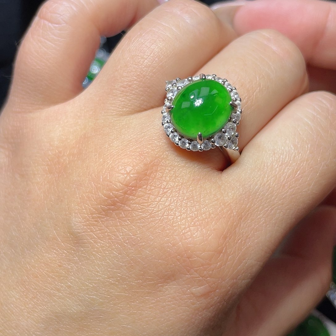 翡翠颈饰银S925镶嵌翡翠