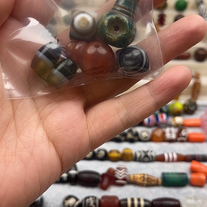 未镶嵌颈饰玛瑙/玉髓