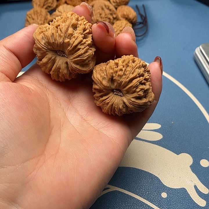 文玩核桃把件机****?南疆