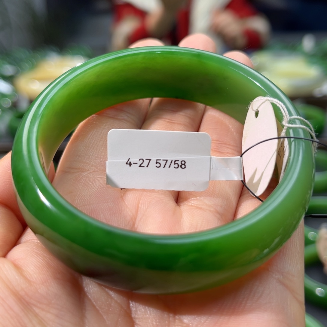 和田玉（碧玉）手镯未镶嵌