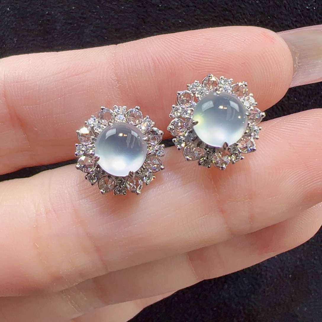 翡翠18K金镶嵌耳饰最*耳钉