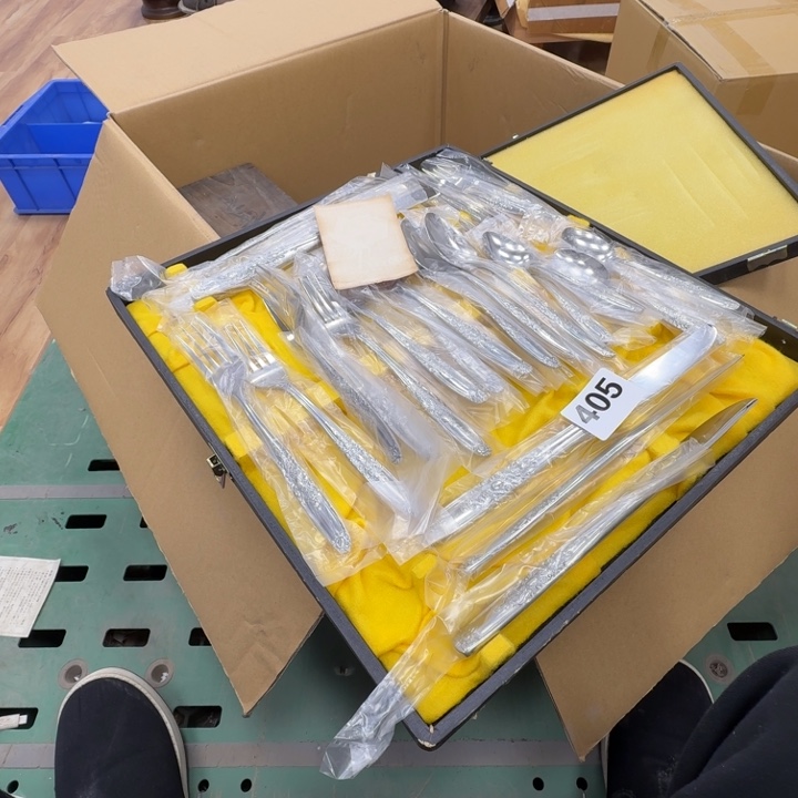 瓷片工艺品摆件瓷器摆件正能量