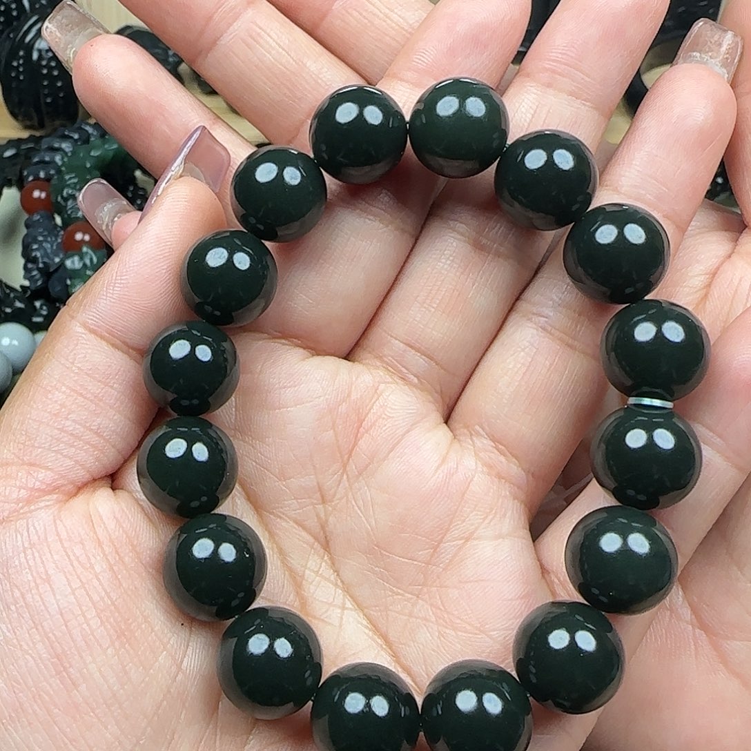 林***材和田玉未镶嵌手串