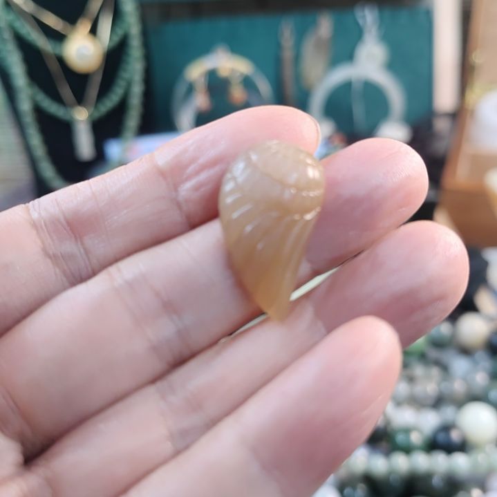 和田玉（糖玉）未镶嵌项圈