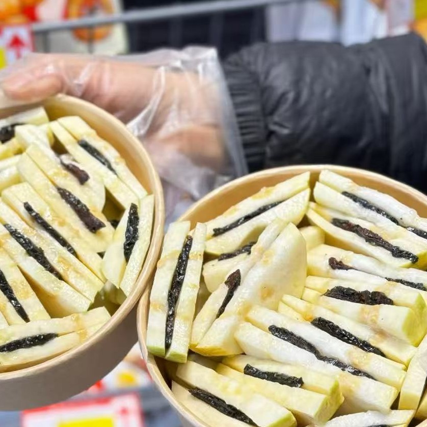 果切白心芭乐夹乌梅条果切