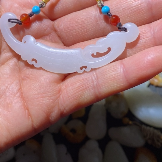 和田玉颈饰未镶嵌