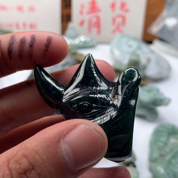 翡翠未镶嵌颈饰保真天然a货翡翠