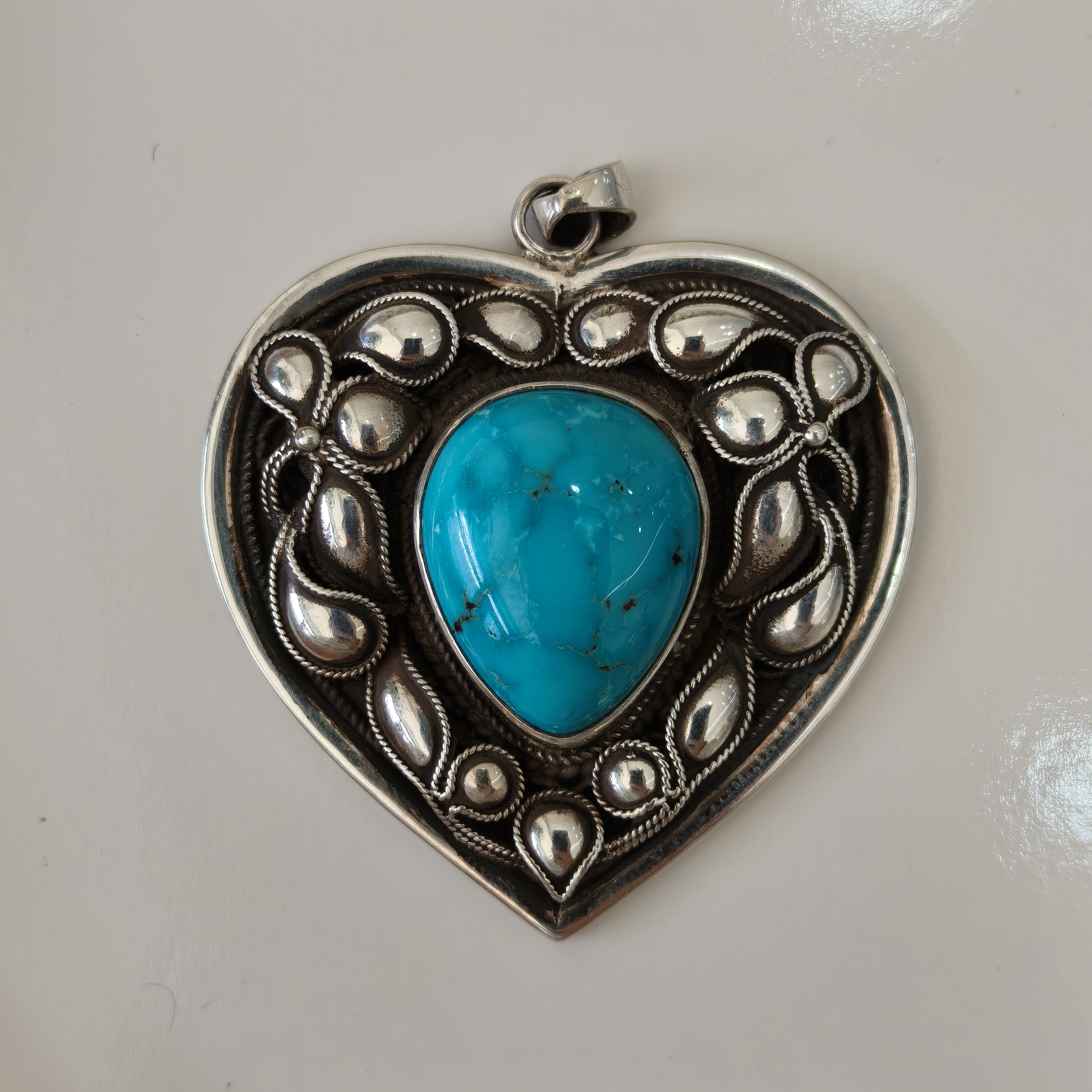 松石精美心形手工吊坠