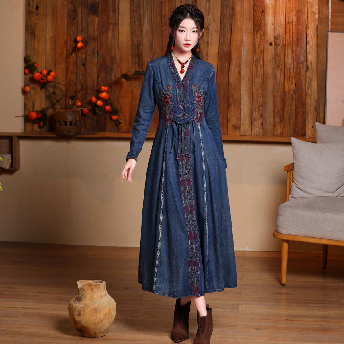 doumpp2024春季新款民族风重工刺绣连衣裙中国风改良新式牛仔长裙