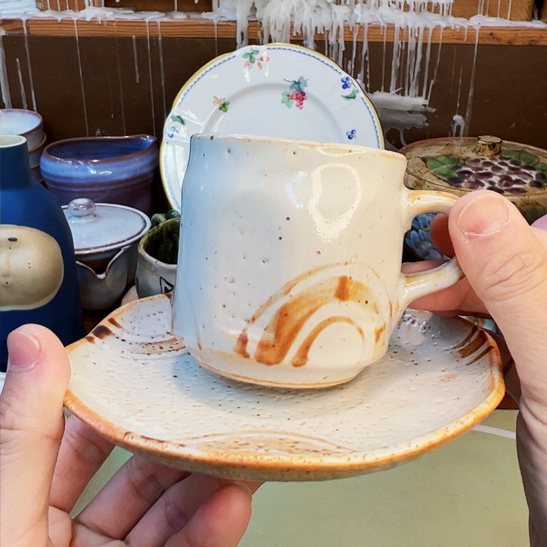 咖啡杯和水杯杯子茶杯