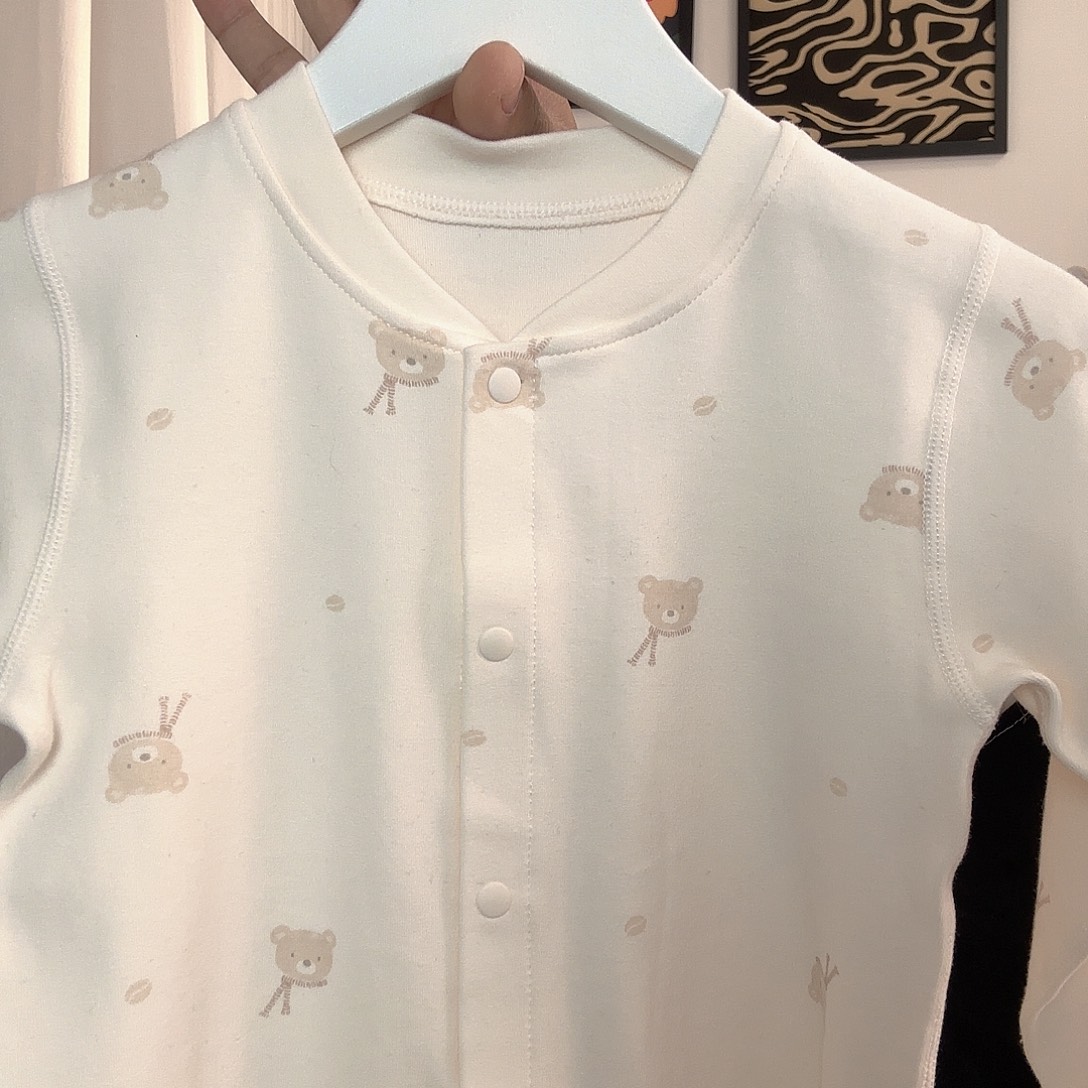 A***o小熊前开长袖包屁66