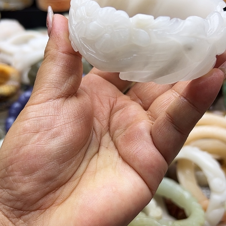 未镶嵌手镯石英岩玉夢****